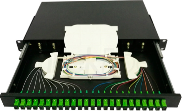 Optički patch panel ExeLink sa 24 konektora SC/APC za rek orman